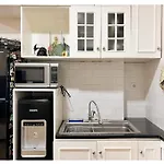 2Br At Casablanca Mansion Apartment With Big Tv And Wifi