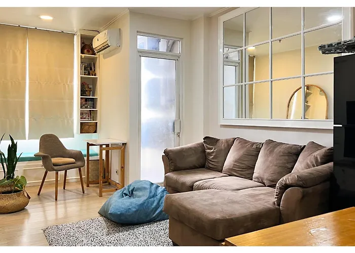 2Br At Casablanca Mansion Apartment With Big Tv And Wifi
